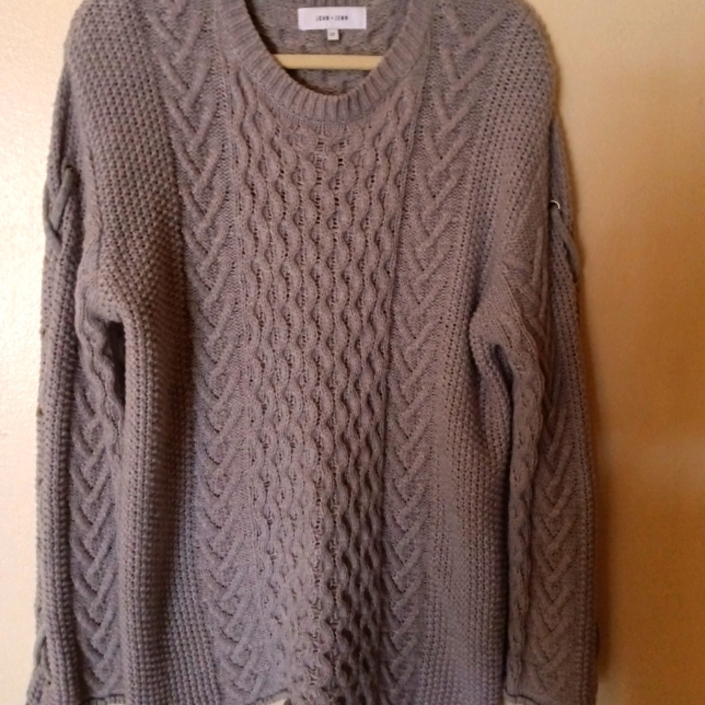 John+Jenn Fishermans oversized  grey sweater